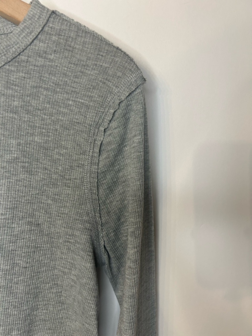 Altar’d State Women’s Heather Grey Ruffle Ribbed Long Sleeve Top, Size Medium - Picture 3 of 7